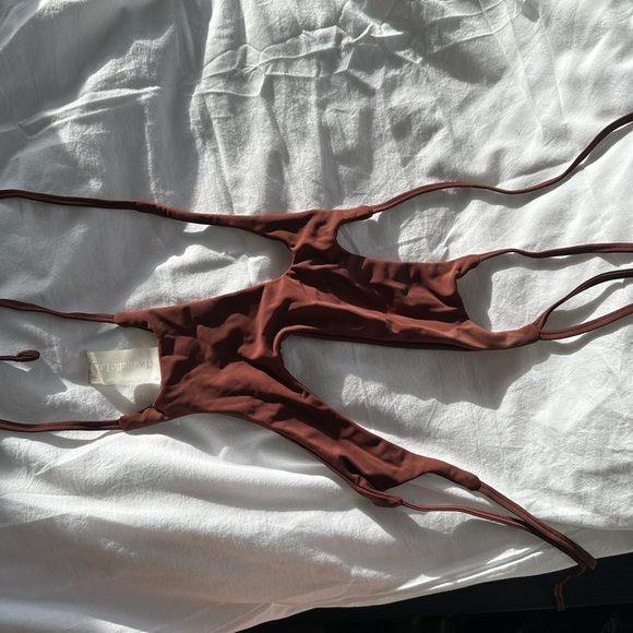 Never worn CHANTELLE LUCYL - BROWN PUCCI HALTERNECK TOP Auné Store - Picture 3 of 4